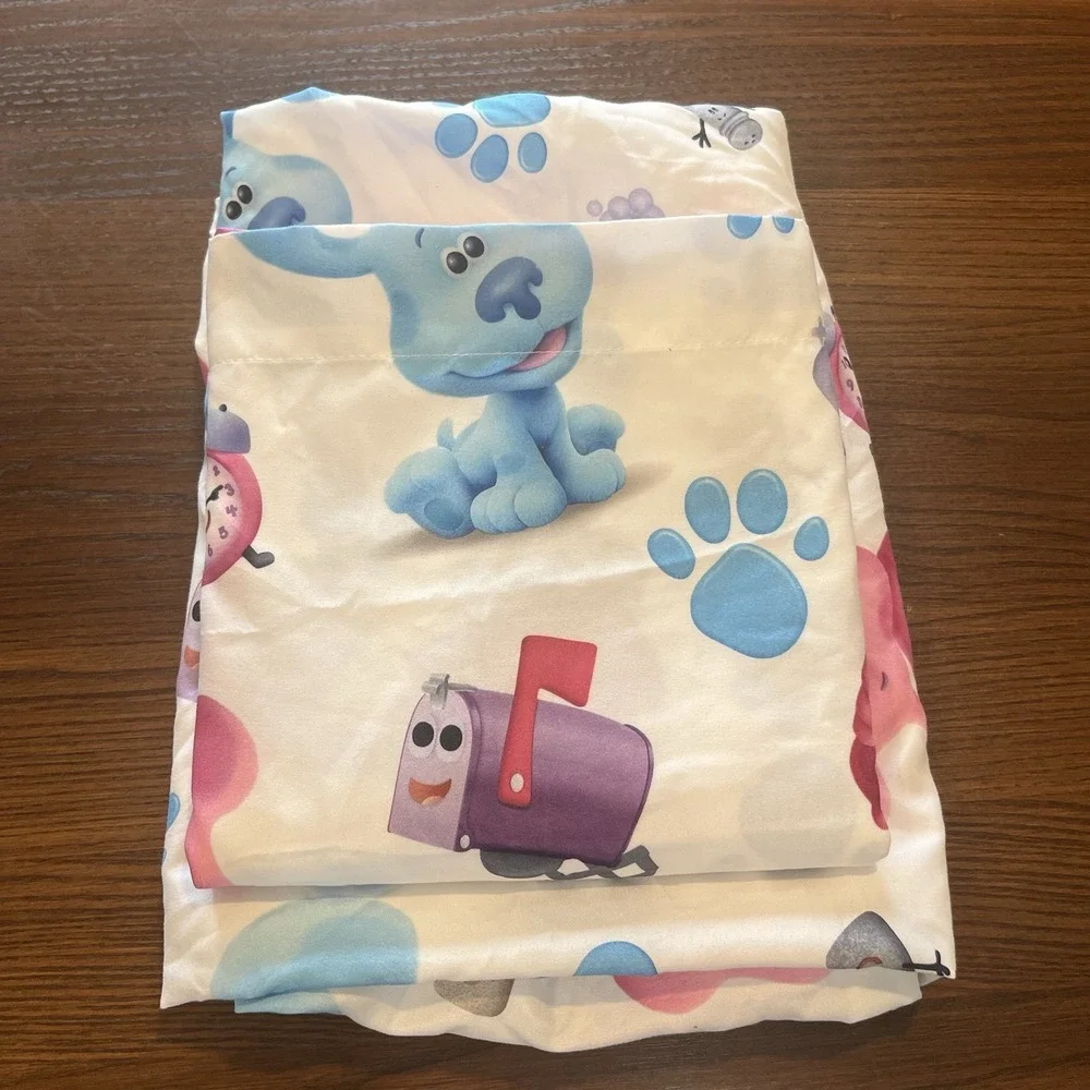 Blue's Clues Nickelodeon Crib Toddler Fitted & Flat Sheet Set Blue Magenta
